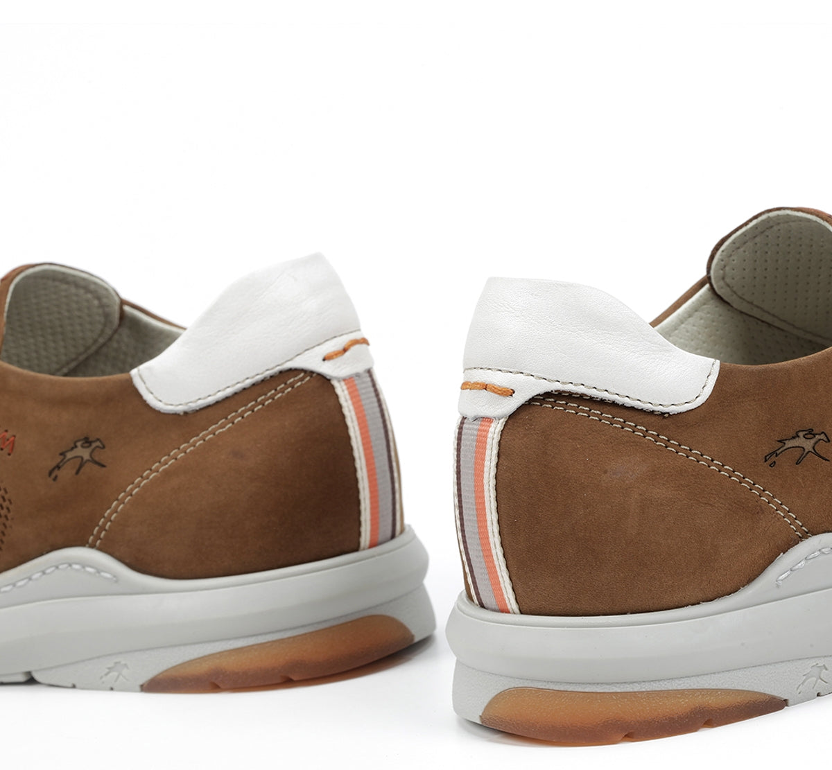 F1158 DELBUCK CUERO + COM.2-5